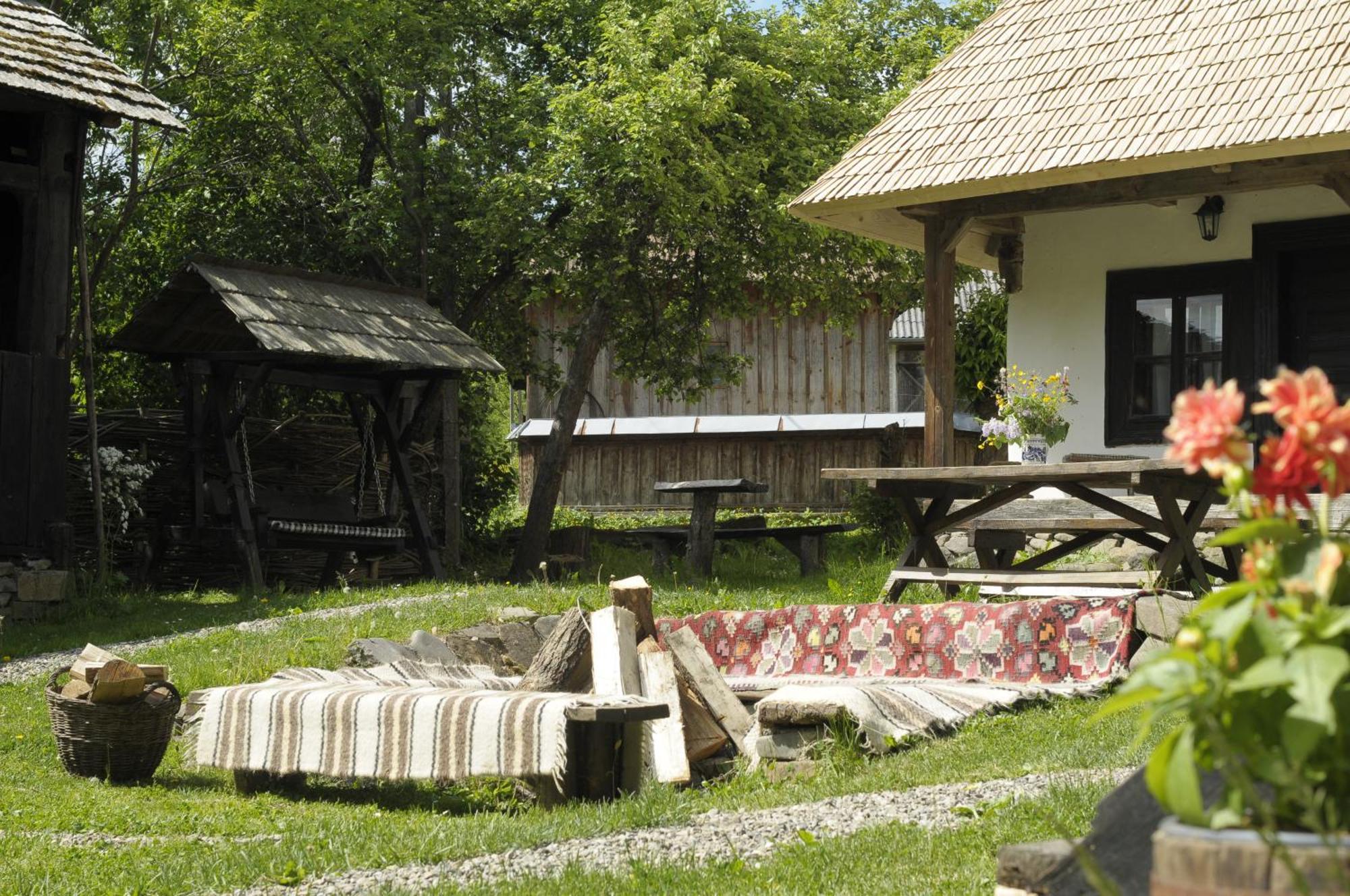 The Village Pension Breb Exterior foto